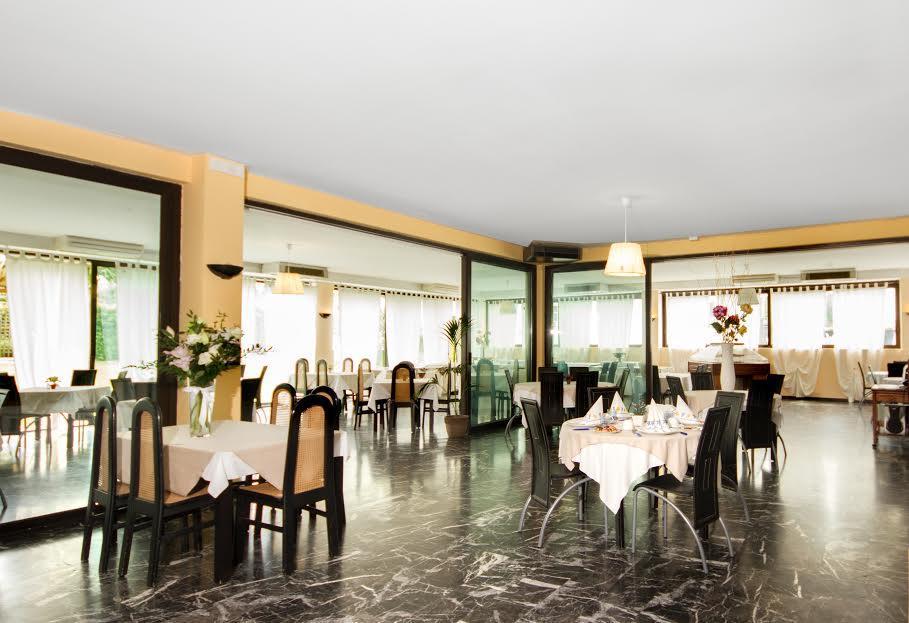 Olympic Kosher Holidays Hotel Sirmione Exterior photo