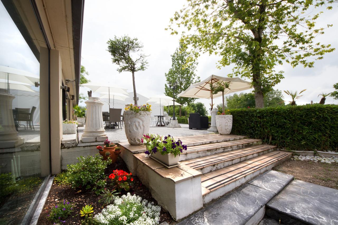 Olympic Kosher Holidays Hotel Sirmione Exterior photo
